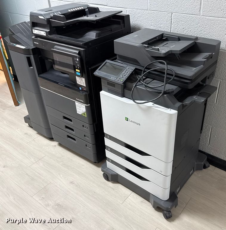 (2) copy machines - EU2033