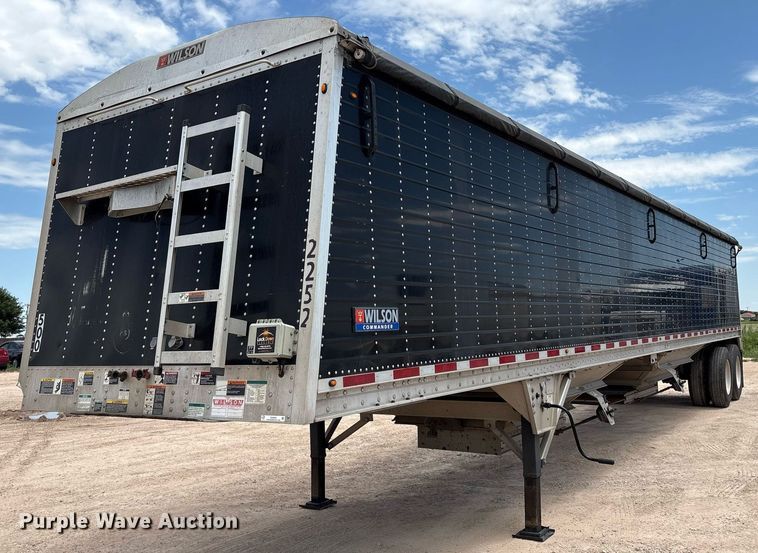 2020 Wilson DWH-650CB grain trailer - DX8054