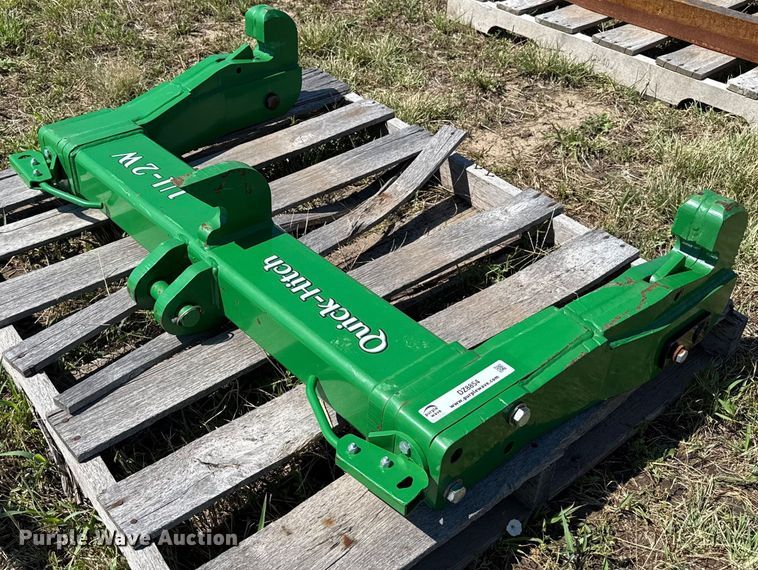 Quick-Hitch Ul-2W quick attach three point hitch - DZ8854