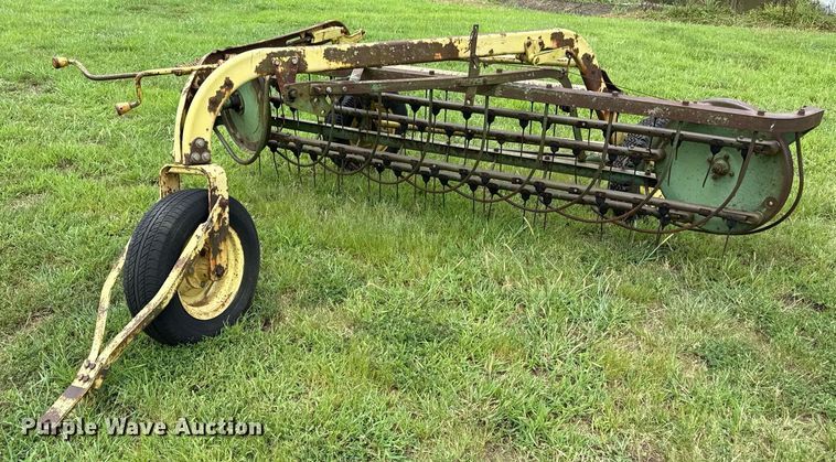John Deere E0640 hay rake - ED4363