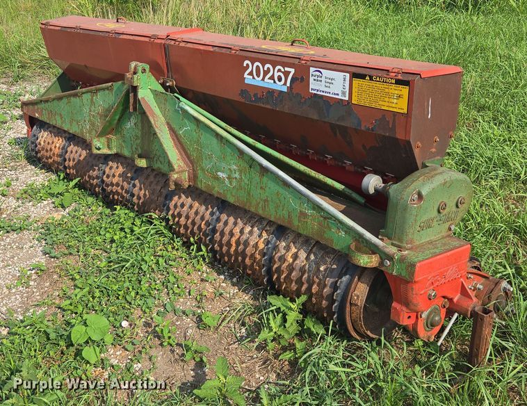 Brillion Turf-Maker seeder - EF1963