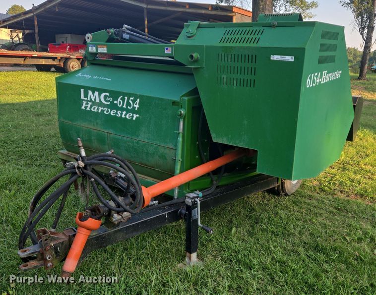 LMC ag 6154 pecan harvester  - EQ4057