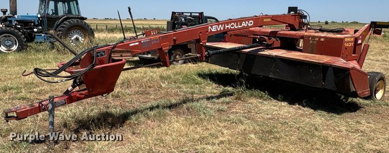 2004 New Holland 1431 swather swather / windrower - EU0003
