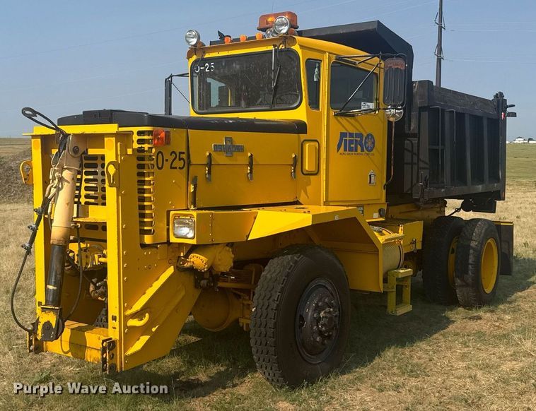 1987 Oshkosh  P-2530-SP dump truck - DV6512
