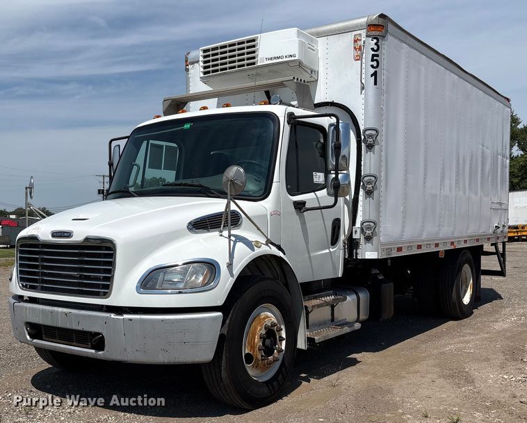 2014 Freightliner Business Class M2 refrigerated truck - EC4377
