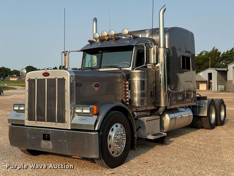 2006 Peterbilt 379 semi truck - ED5803
