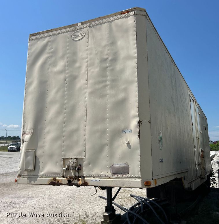 1976 Dorsey dry van trailer - EK8455