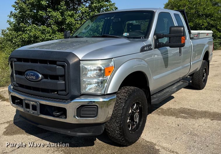2015 Ford F250 SuperCab pickup truck - DJ9705