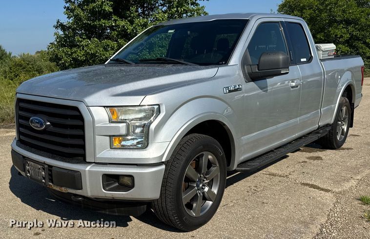 2015 Ford F-150 SuperCab pickup truck - DJ9707