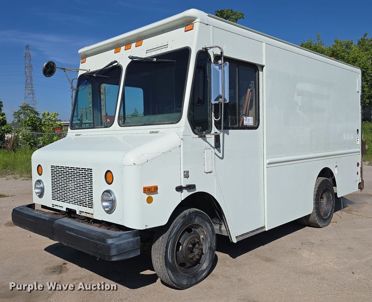 2003 Workhorse Custom Chassis P42 delivery truck - DR3969
