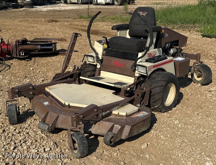 Grasshopper 928D Commercial Turf Mower For Sale | Purple Wave Auction