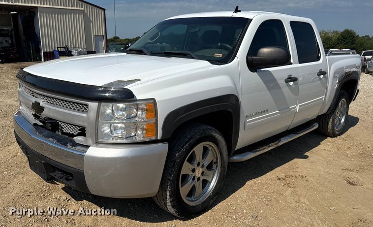 2012 Chevrolet Silverado 1500 LT Crew Cab pickup truck - DW3459