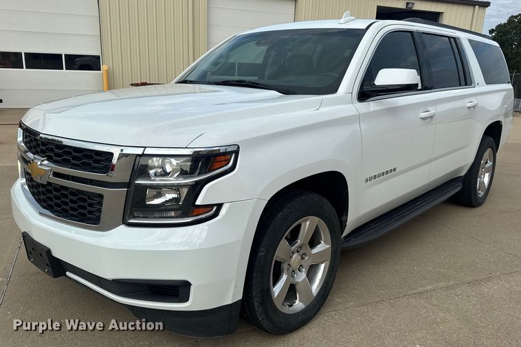 2016 Chevrolet Suburban LT SUV - DW3477