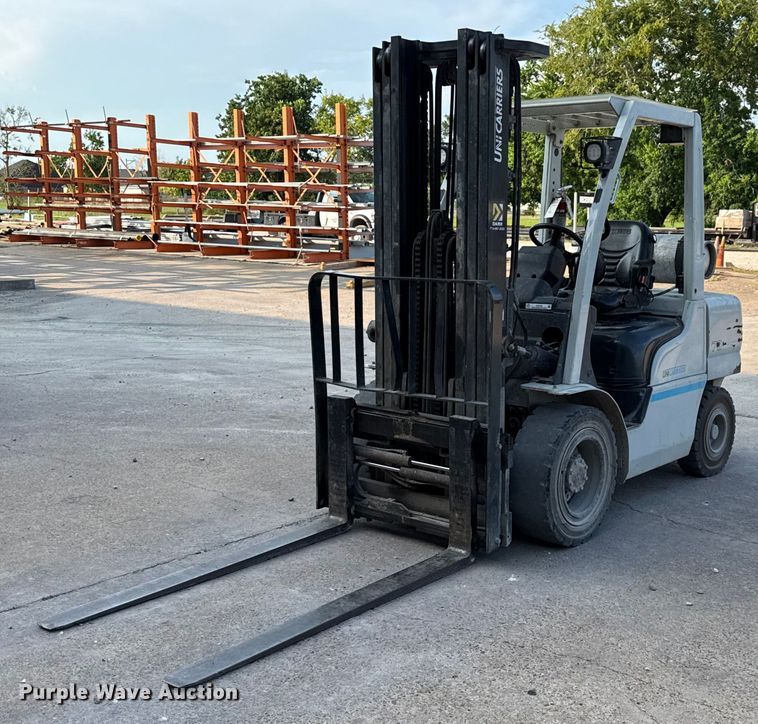 2016 UniCarriers PF70 forklift - DX5739