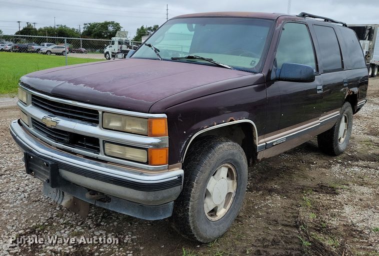 1996 Chevrolet 1500 Tahoe SUV - DX7204