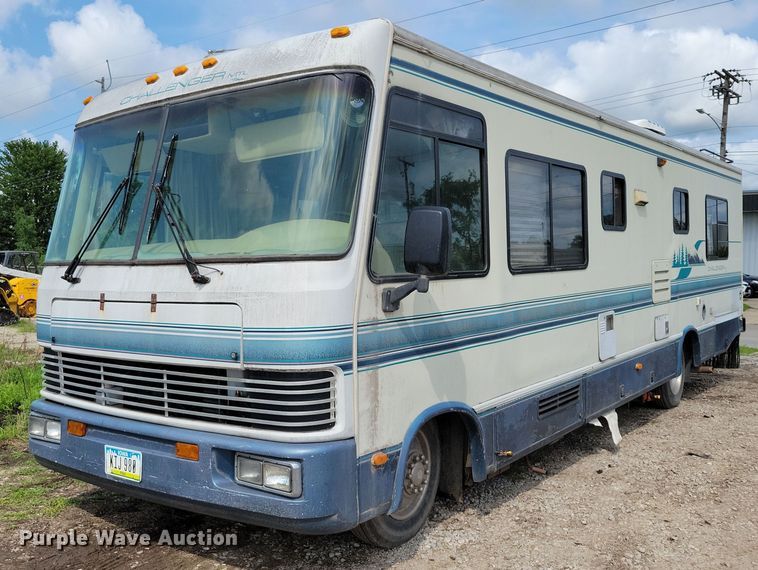 1993 Damon Challenger  310 MTL RV - DX7221