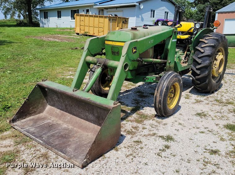 1980 John Deere 2040 tractor - DX7250