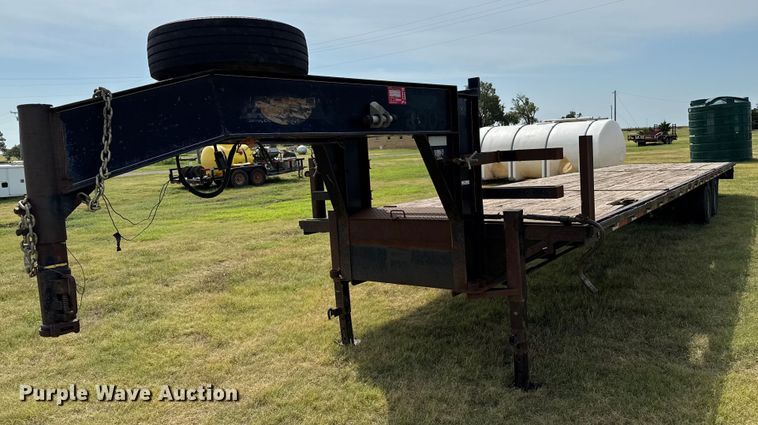 Flatbed trailer - DZ8827