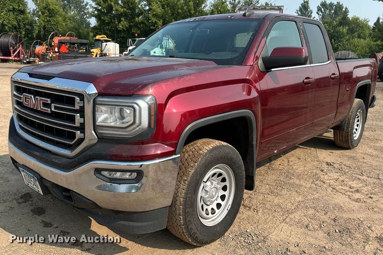 2016 GMC Sierra 1500 Double Cab pickup truck - EB2815