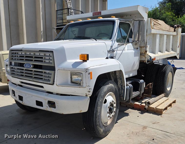 1994 Ford F600 dump truck - EC1117