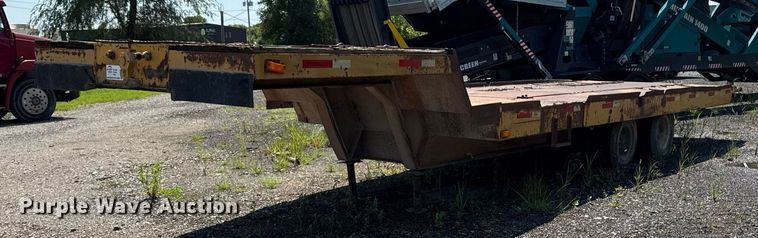 1979 Transport Trailer drop tilt deck equipment trailer - ED1475