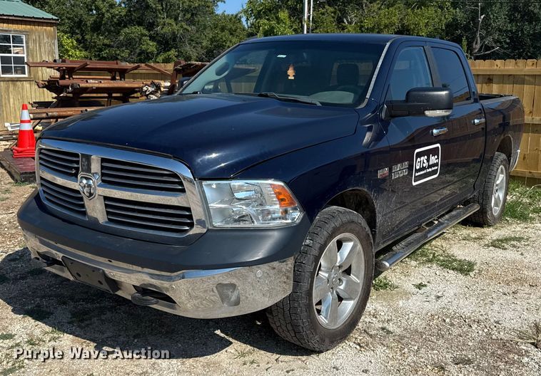 2016 Dodge Ram 1500 Crew Cab pickup truck - ED4467