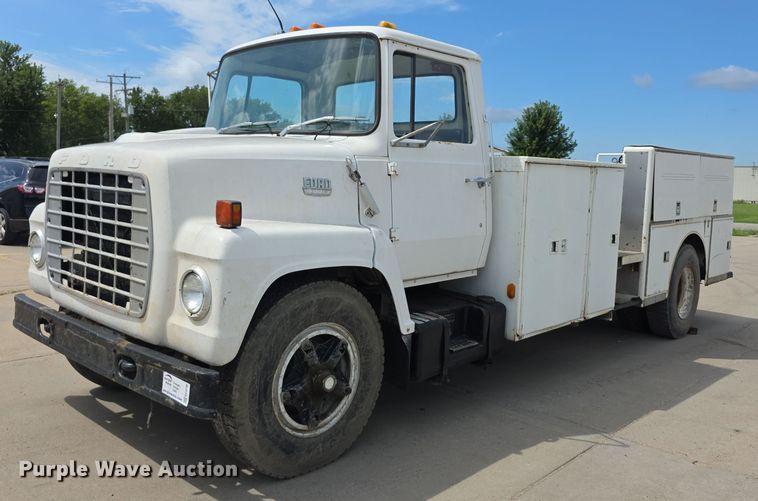 1979 Ford 7000 utility / service truck - EF3738
