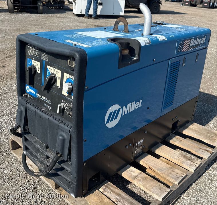 2009 Miller Bobcat 250 welder - EG6092