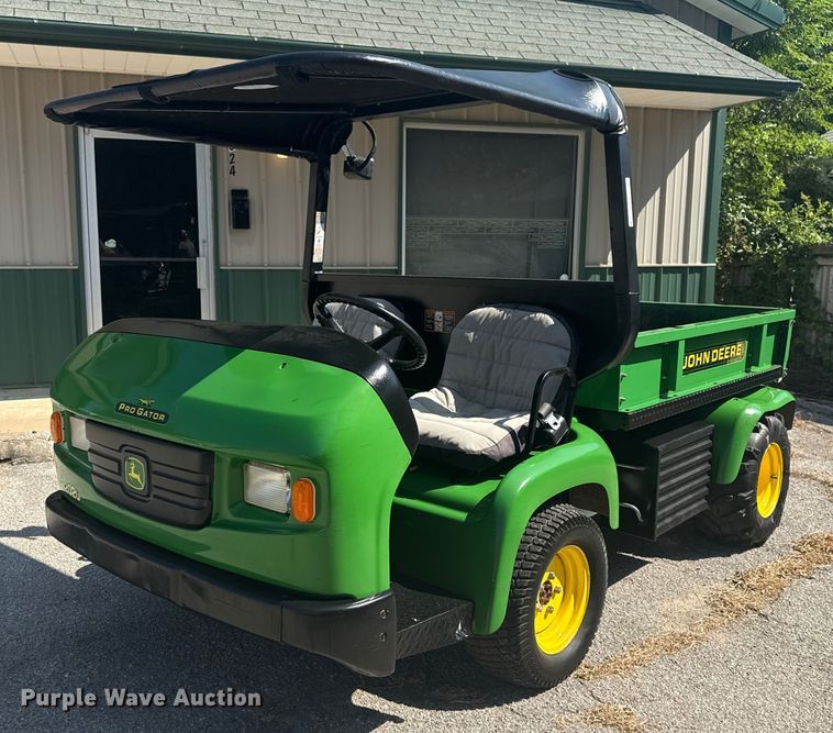 2001 John Deere Pro Gator  utility vehicle - EG8186