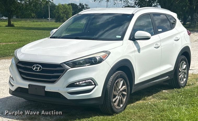 2016 Hyundai Tucson SUV - EK8459