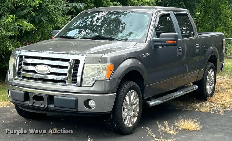 2009 Ford F150 XLT SuperCrew pickup truck - EK8487
