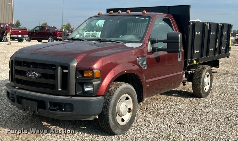 2009 Ford F250 Super Duty XL flatbed pickup truck - EK8493