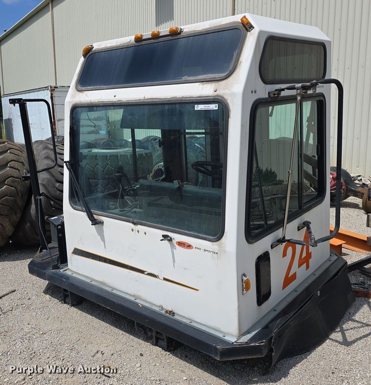 Yard truck cab - EO1564