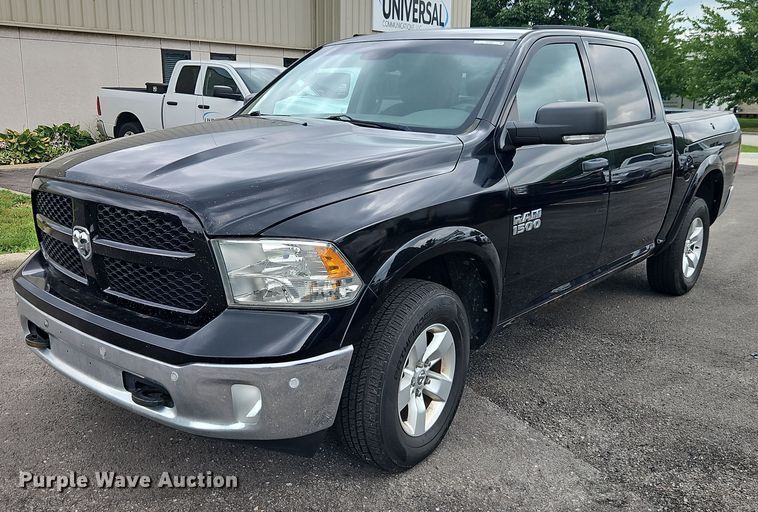 2014 Dodge Ram 1500 Crew Cab pickup truck - EO4504