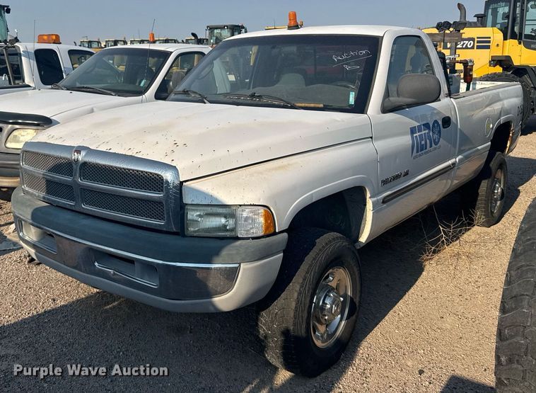 2001 Dodge Ram 2500 pickup truck - ER2211