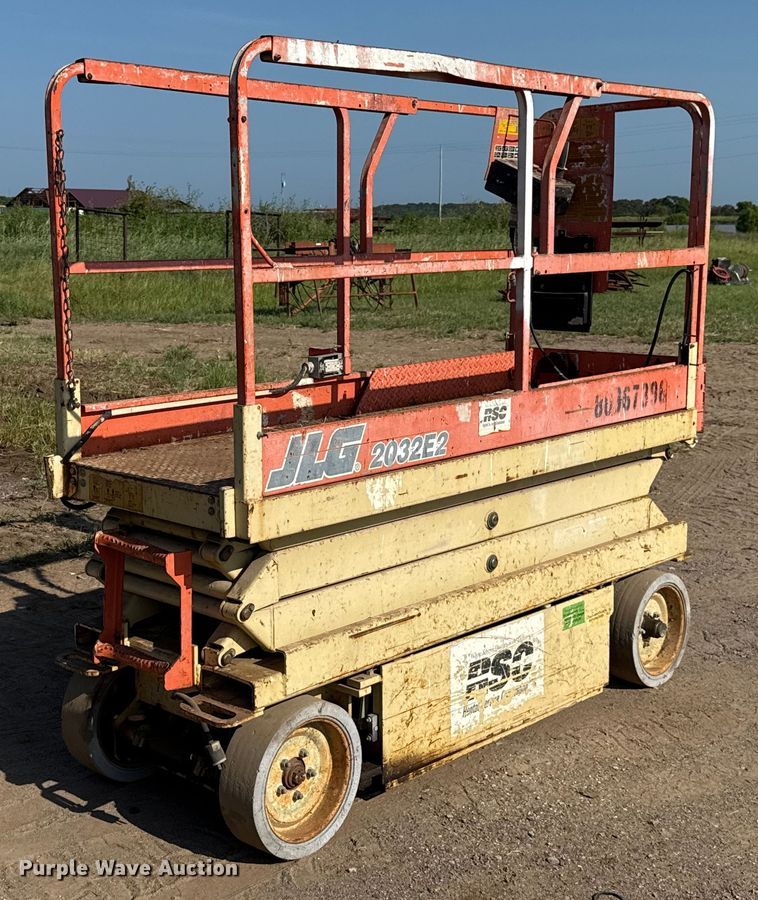 1998 JLG 2032E2 scissor lift - EU2124