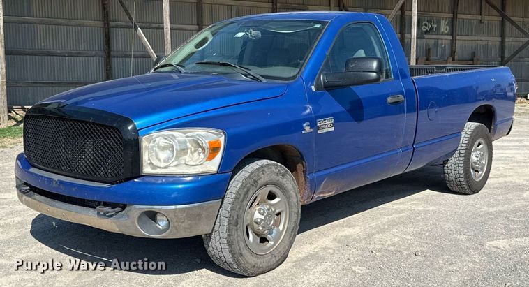 2007 Dodge Ram 2500 pickup truck - EU2137