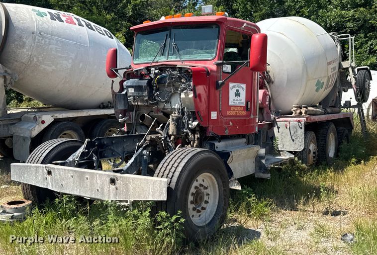2005 Kenworth W900 ready mix truck - DK0000