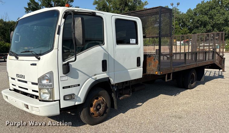 2012 Isuzu NPR crew cab flatbed truck - DT3265