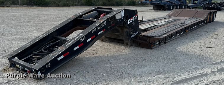 2010 Eager Beaver 50GSL-PT lowboy equipment trailer - DX5695