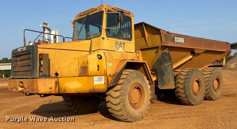 1998 Caterpillar D300E articulated haul truck - DY0921