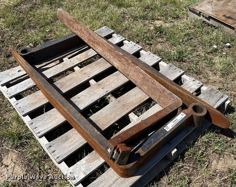 (3) 48" L pallet forks - DZ8855