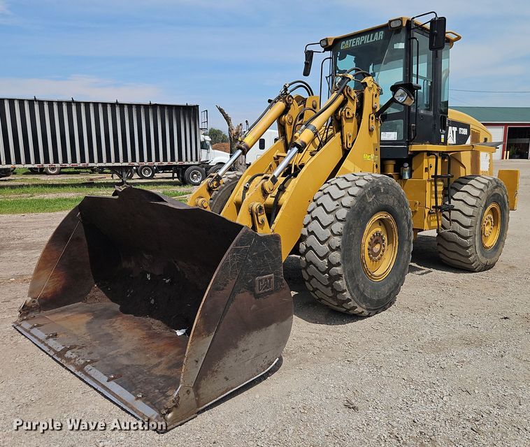2011 Caterpillar IT38H wheel loader - EB8225