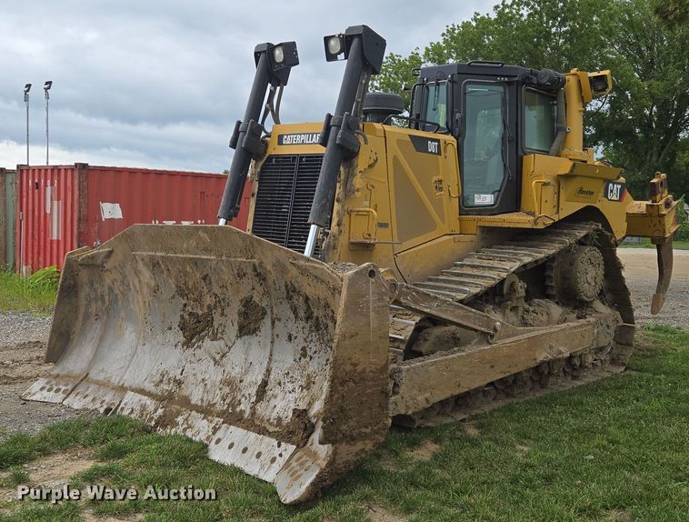 2011 Caterpillar D8T  dozer - EF1916