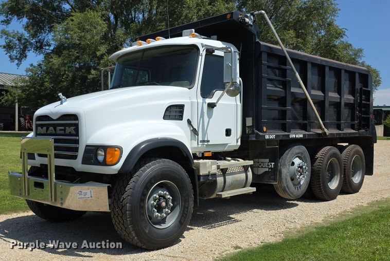 2004 Mack Granite CV713 dump truck - EF3696