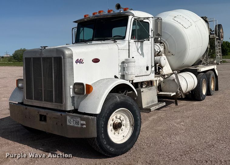 1990 Peterbilt 357 ready mix truck - EG6532