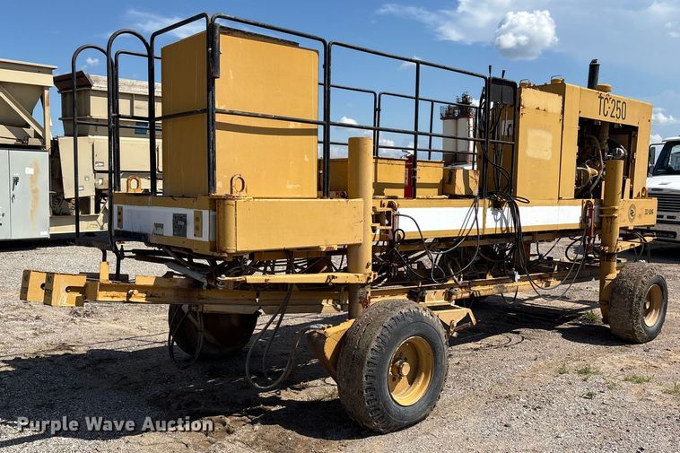 1983 CMI TC-250 texture curing machine - EM0558