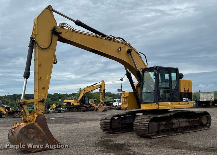 2014 Caterpillar 328D LCR excavator - EM2209