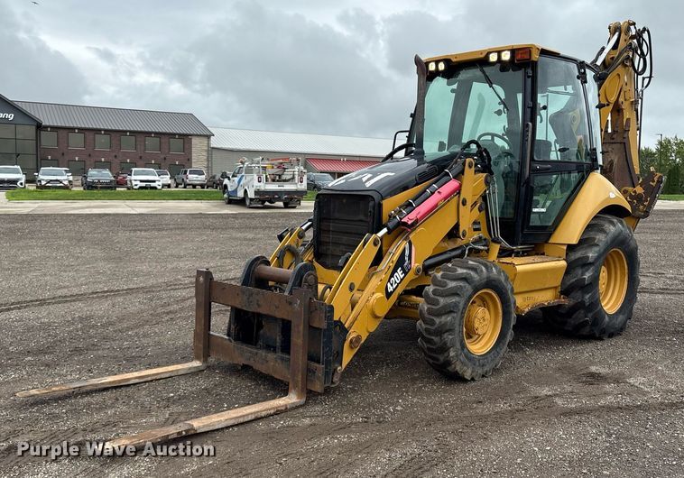 2010 Caterpillar 420E backhoe - EM2210