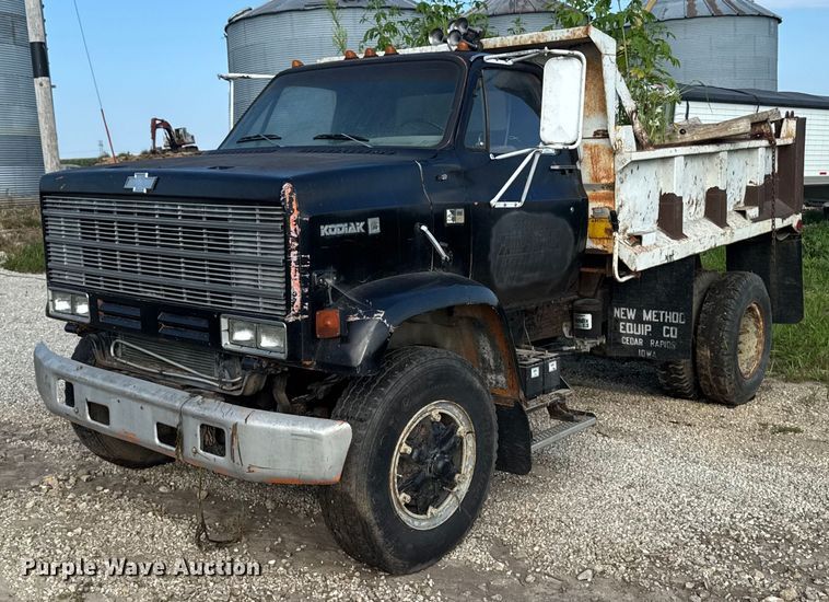 1983 Chevrloet Kodiak dump truck - EM2233